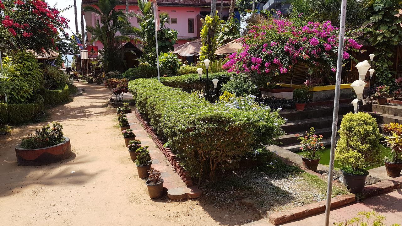 Отель Kerala Bamboo House Варкала Экстерьер фото